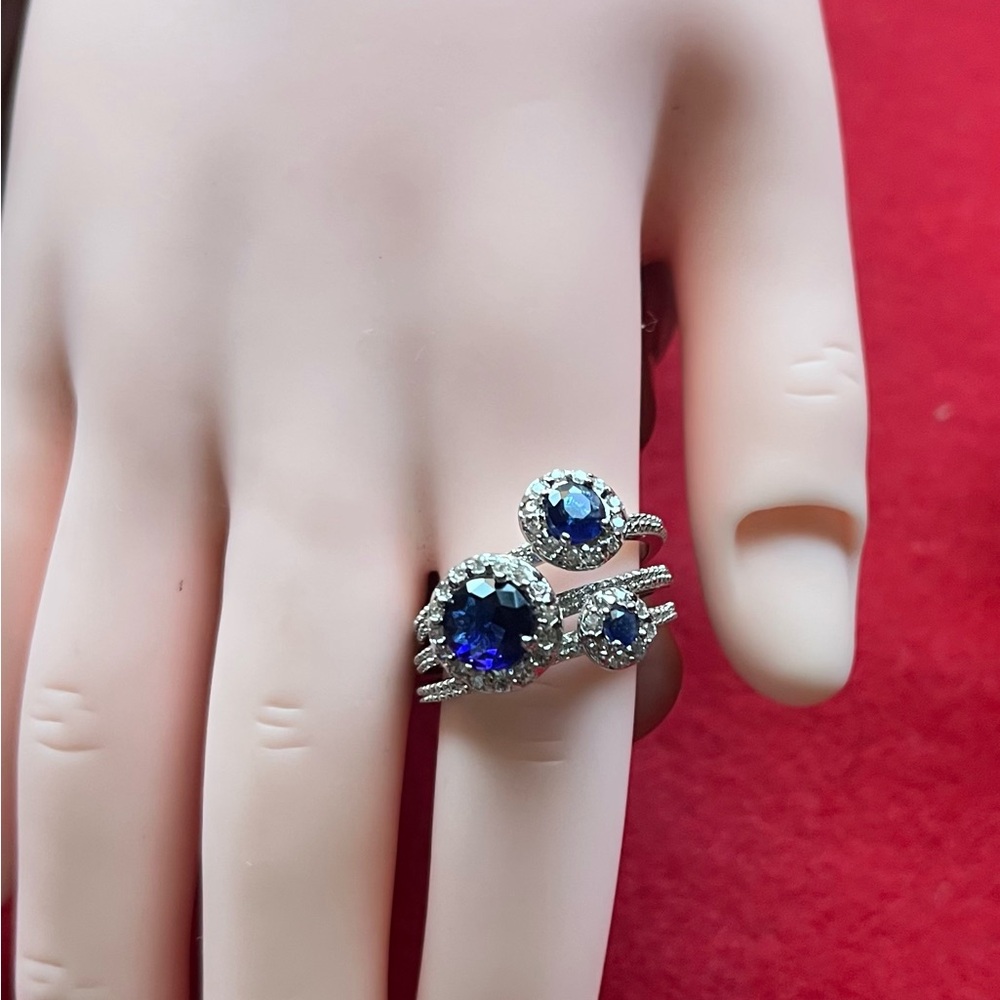 Elegant Silver and Blue Gemstone Ring